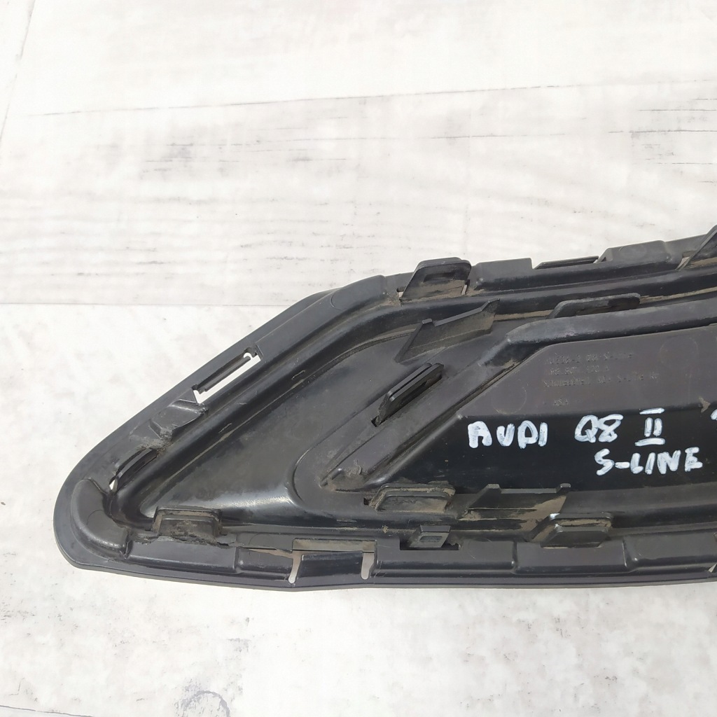 фото №7, Audi q8 4m8 s-line решётка бампера правый задняя задняя 4m8807320a