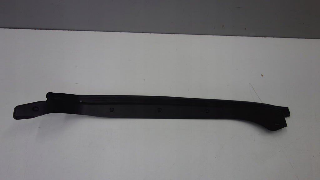 фото №1, Volvo v40 прокладка вертикальна двері 31298958