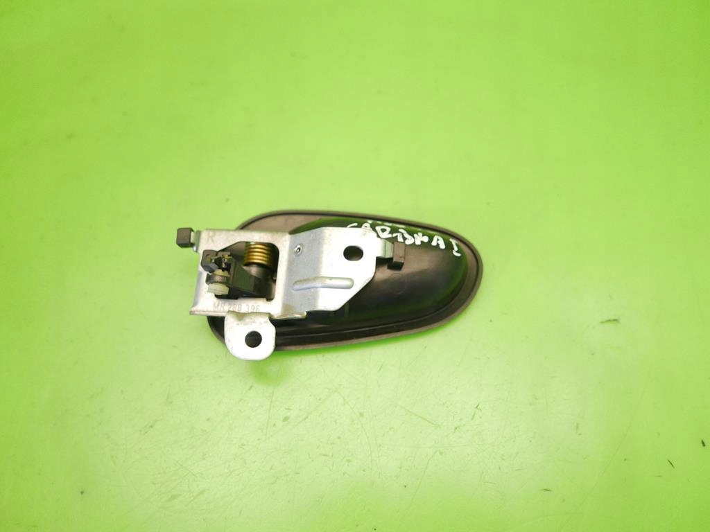 фото №4, Ручка внутрішня права перед mitsubishi carisma i