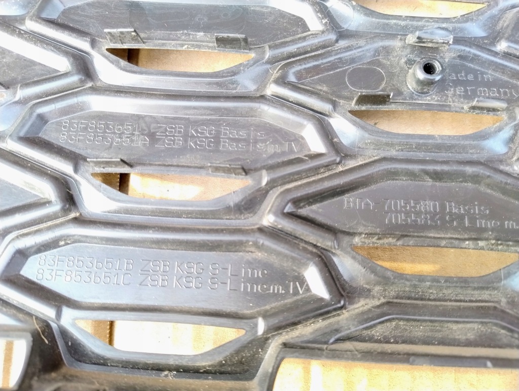 Audi q3 2 s line 83f решётка радиатора решётка  бампера ремень перед хороший оригинал с Разборки