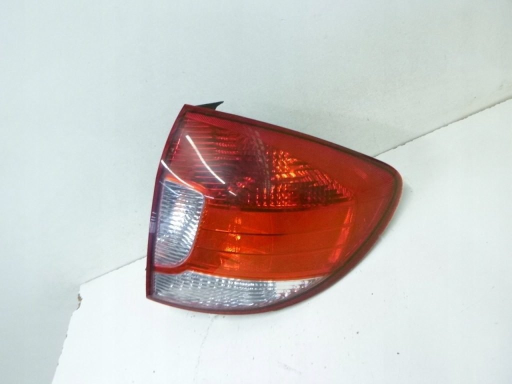 фото №2, Лампа задня kia rio lift kombi 2004r.