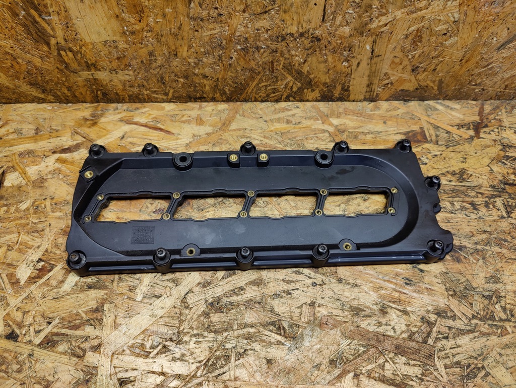 фото №1, Кришка клапанів audi a8 d4 4.2 tdi bvn 057103470l