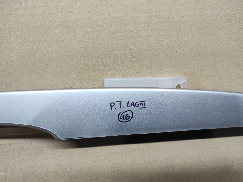 фото №9, Заглушка накладка рейлінг права задня renault laguna iii kombi