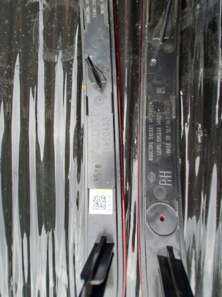 фото №11, Volvo xc60 ii відбивач бампера заднього задня сторона права lub ліва nowe