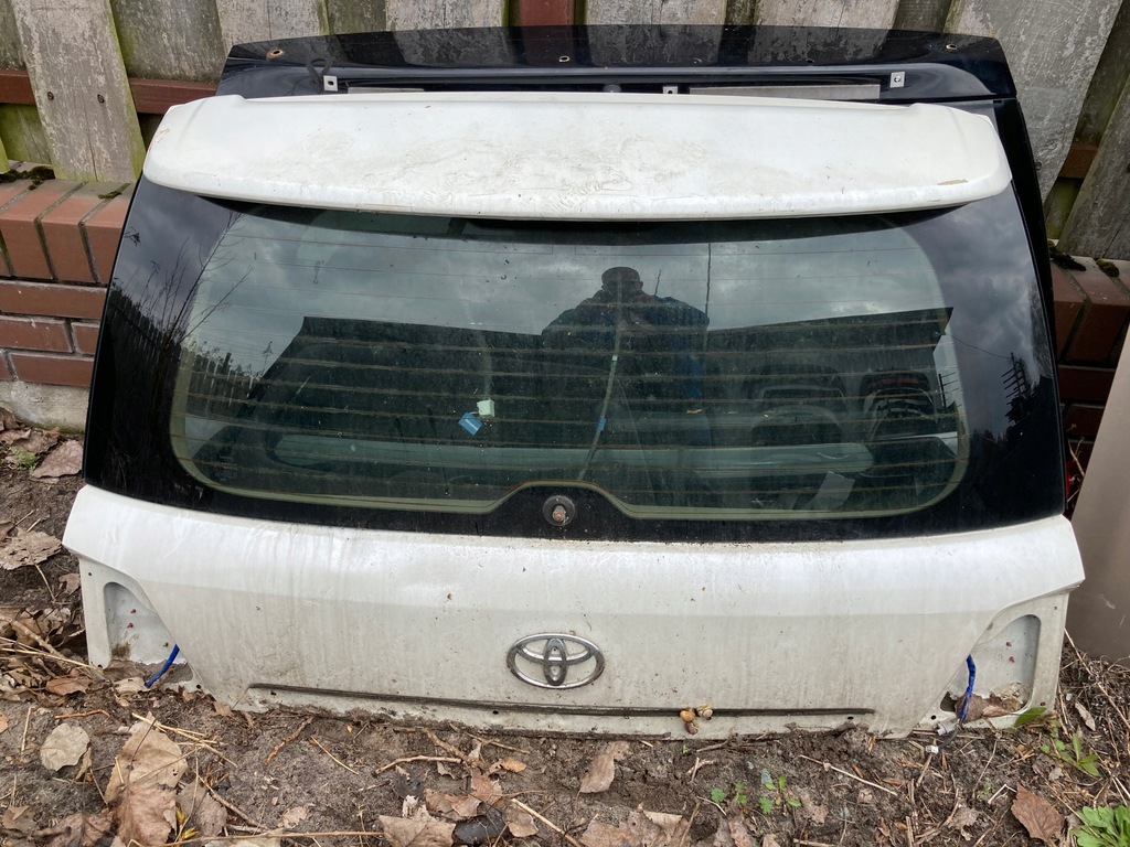 фото №3, Land cruiser 200 крышка багажника задняя kilka szt