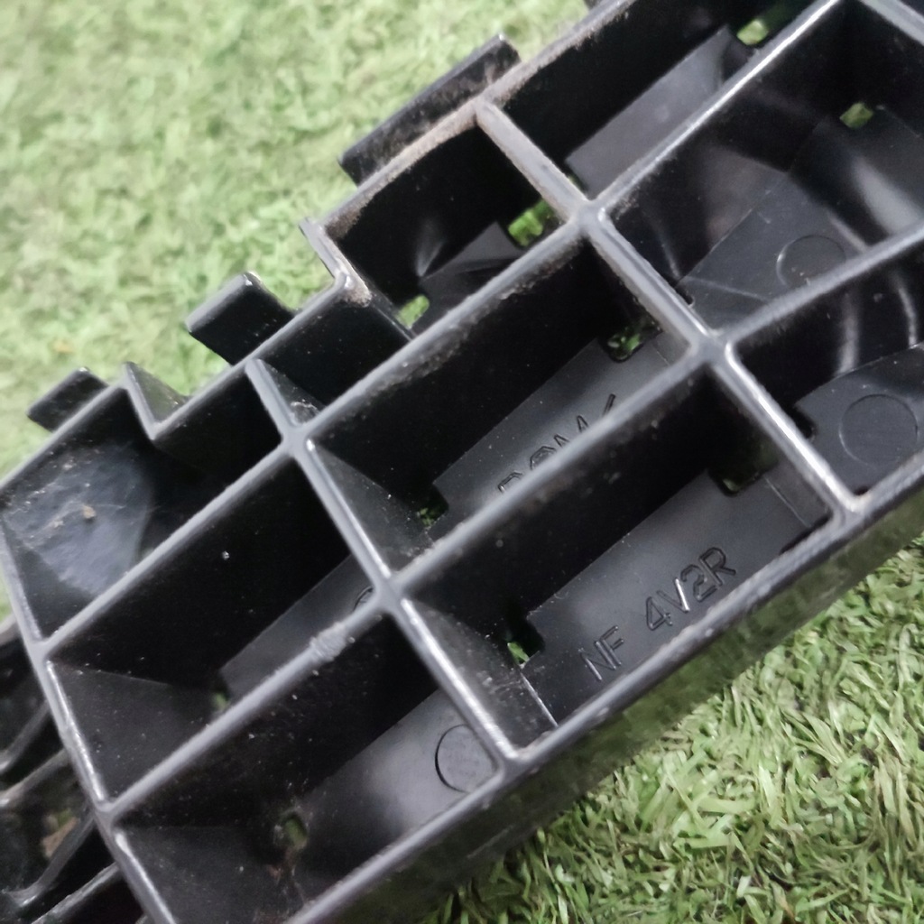 фото №5, Напрямна бампера лівий задня subaru