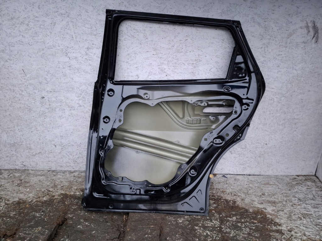 Kia ev6 дверей правий задні в Україні