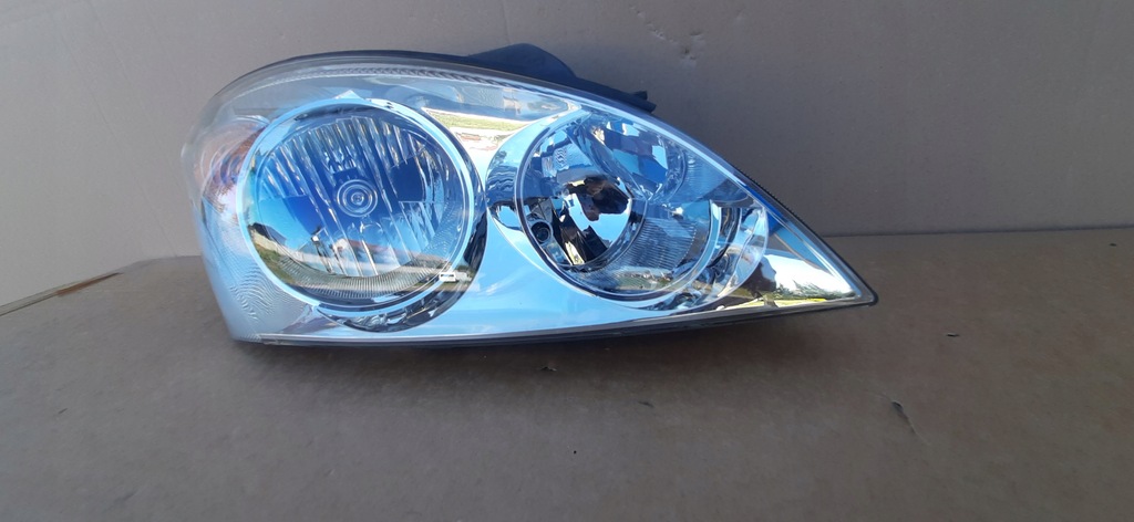 фото №8, Лампа перед права kia ceed i 06-09