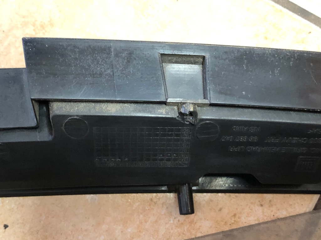 фото №10, Chevrolet оригінальний номер 96687047 решітка радіатора spark