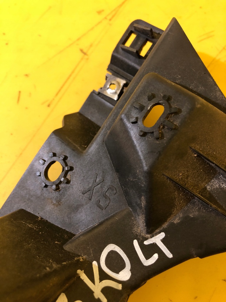 Alfa romeo giulietta - направляющая бампера левый задняя Оригинал