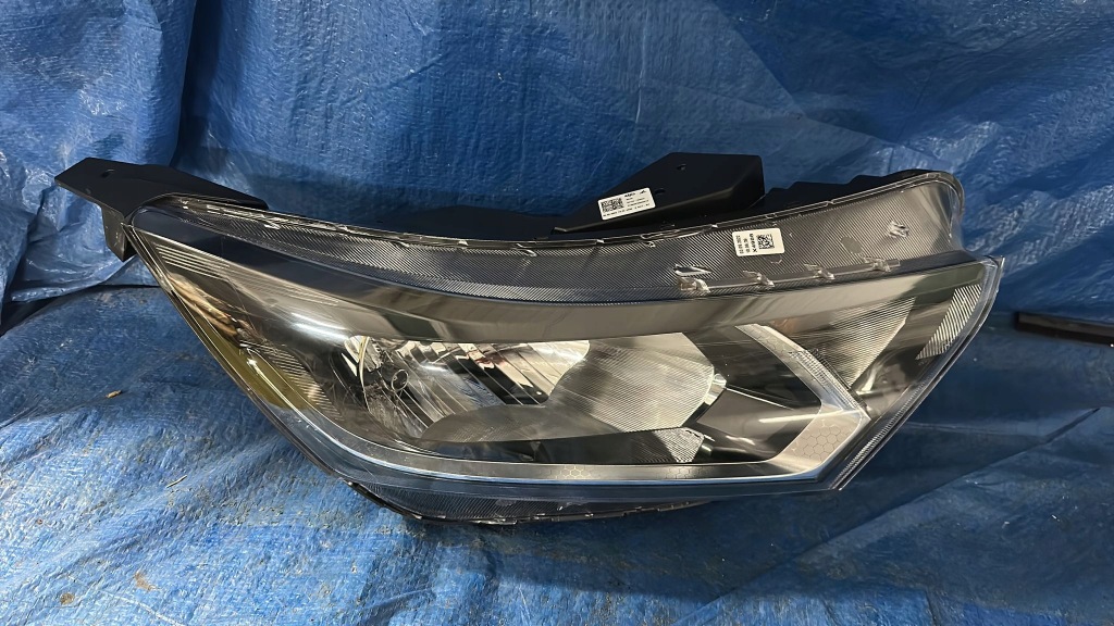 фото №1, Hyundai i20 2021- лампа правая передняя обычная