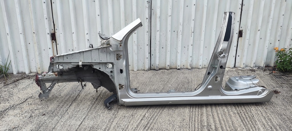 фото №1, Chevrolet aveo t250 hb чверть ліва лонжерон