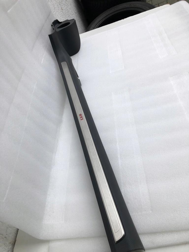 Купить Молдинг порог правая vw golf vii gti 5g3853370j