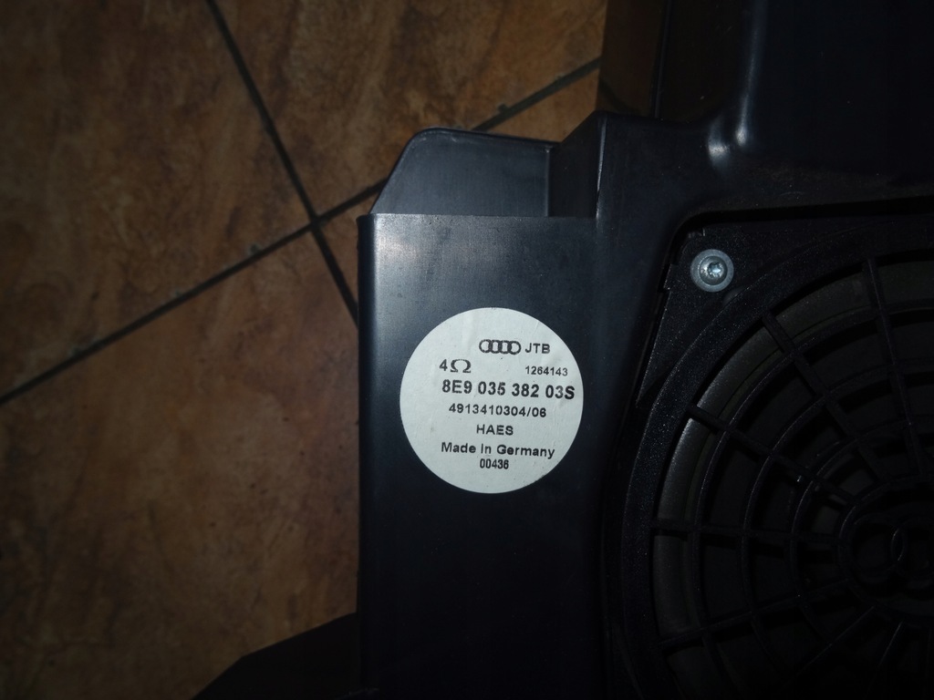 фото №6, Audi a4 b6 2.5tdi 05' динамік сабвуфер 8e903538203