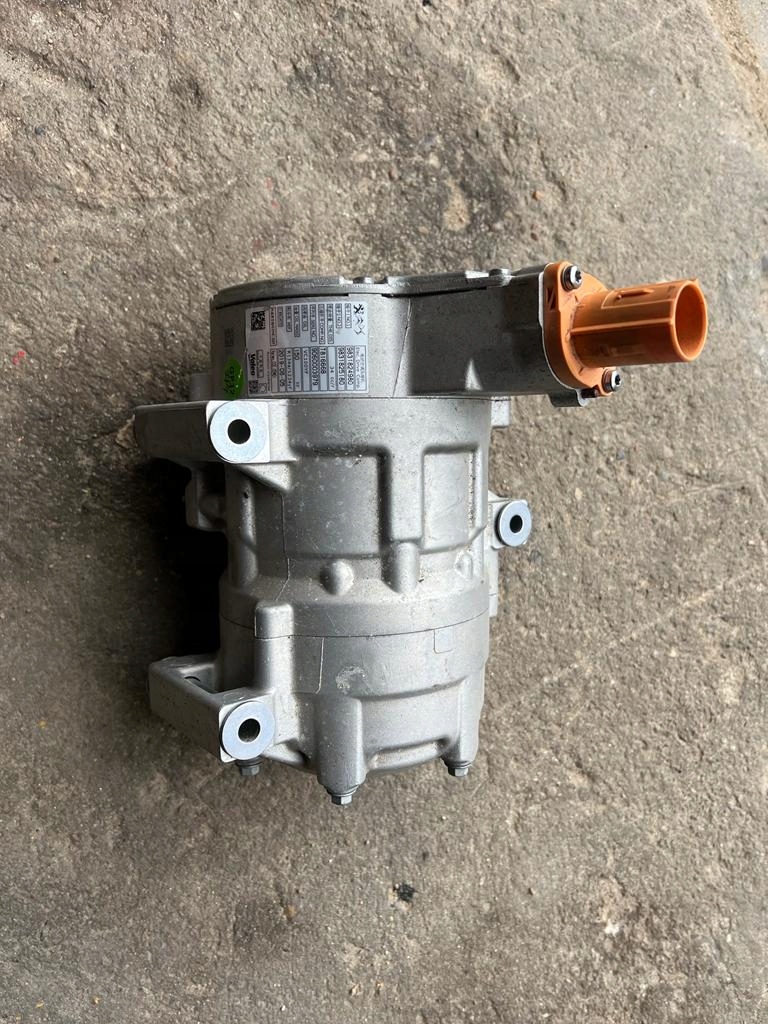 фото №1, Citroen c5 ds7 peugeot 508 ii 9831824980 компресор