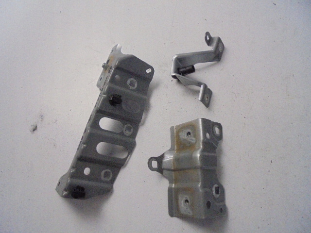 фото №1, Кріплення крила правий перед renault clio v 19-