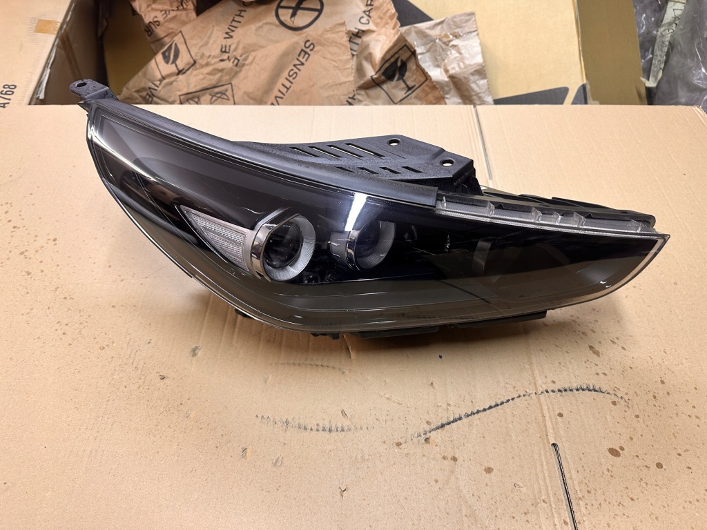 фото №1, Лампа full led hyundai i30 iii n line 92102-g4120 тонированная