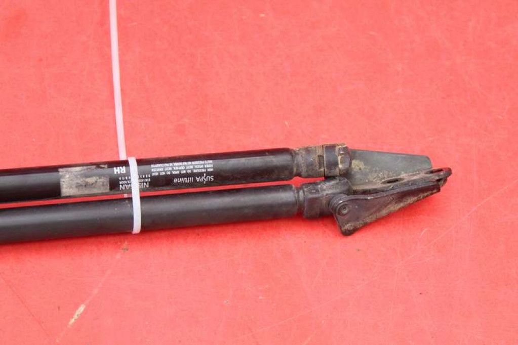 фото №8, Привід амортизатори кришки 90450-1hb0a nissan micra k13 hb 10-13