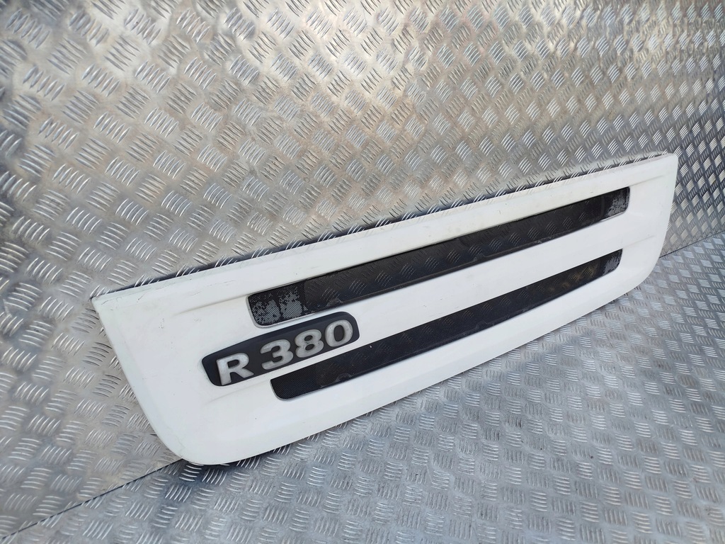 фото №2, Решітка радіатора нижня лавка scania r