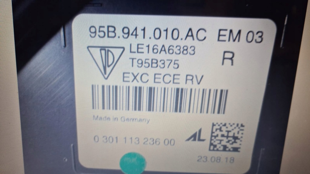 Фара передня правий full led porshe macan рестайлінг  95b Недорого