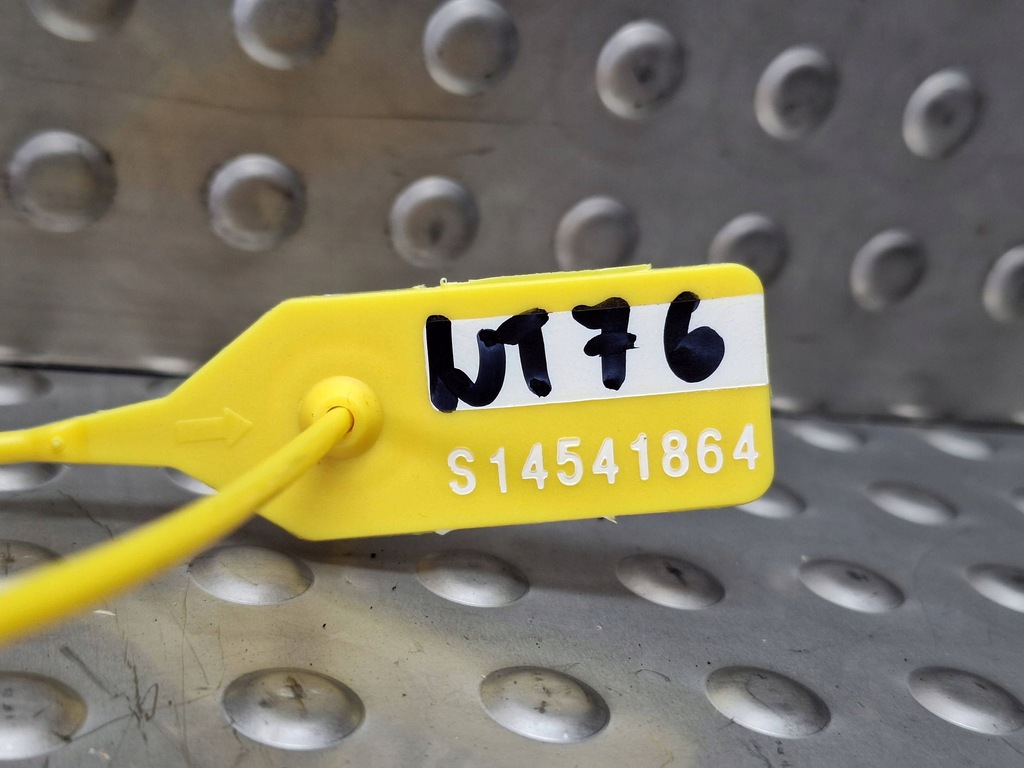 фото №5, Крышка клапанов 8200433603 nissan note e11 qashqai i j10 lift 1.5 dci