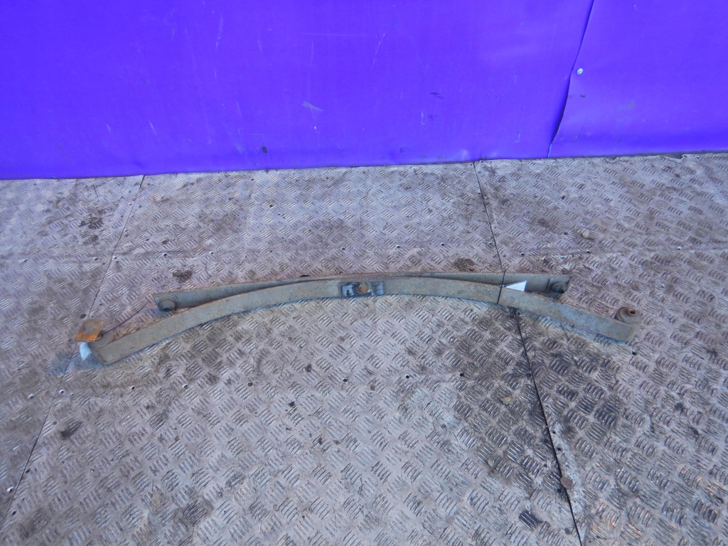 фото №1, Vw caddy 9k 95-04 рессора задняя задний 2 щетки 2p