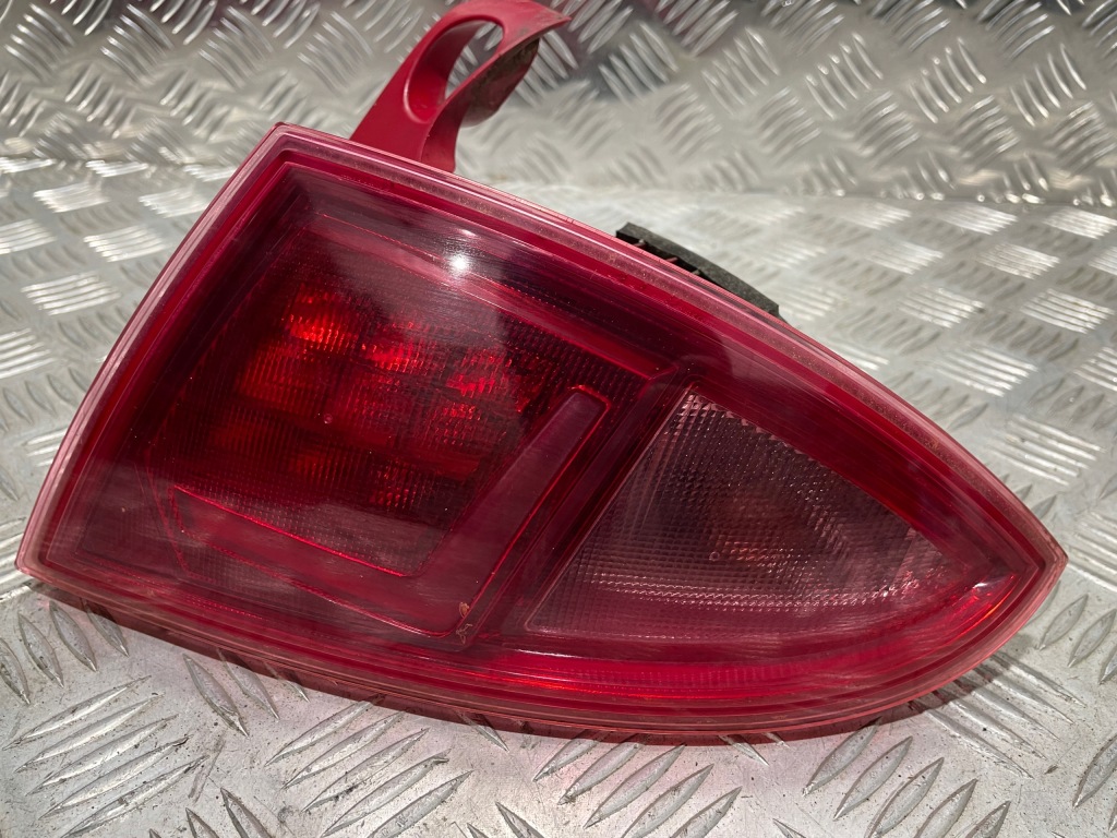фото №1, Лампа w крыло правая задняя seat leon ii fr 1p led europa