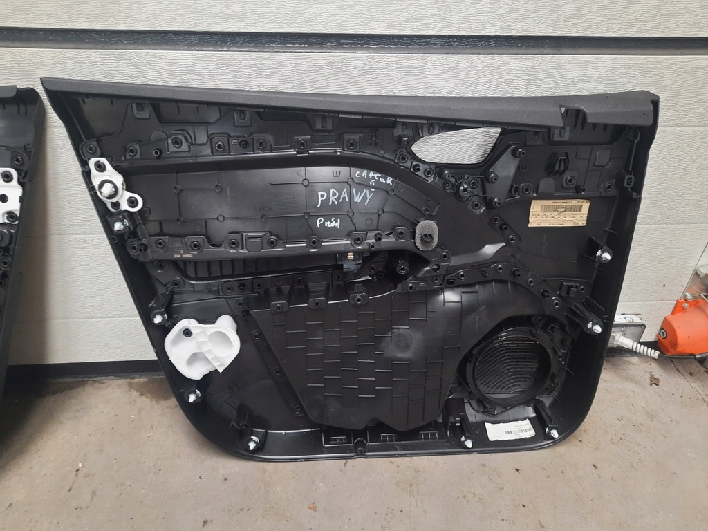 фото №4, Renault captur ii 1.0tce обшивка дверь левый правый перед