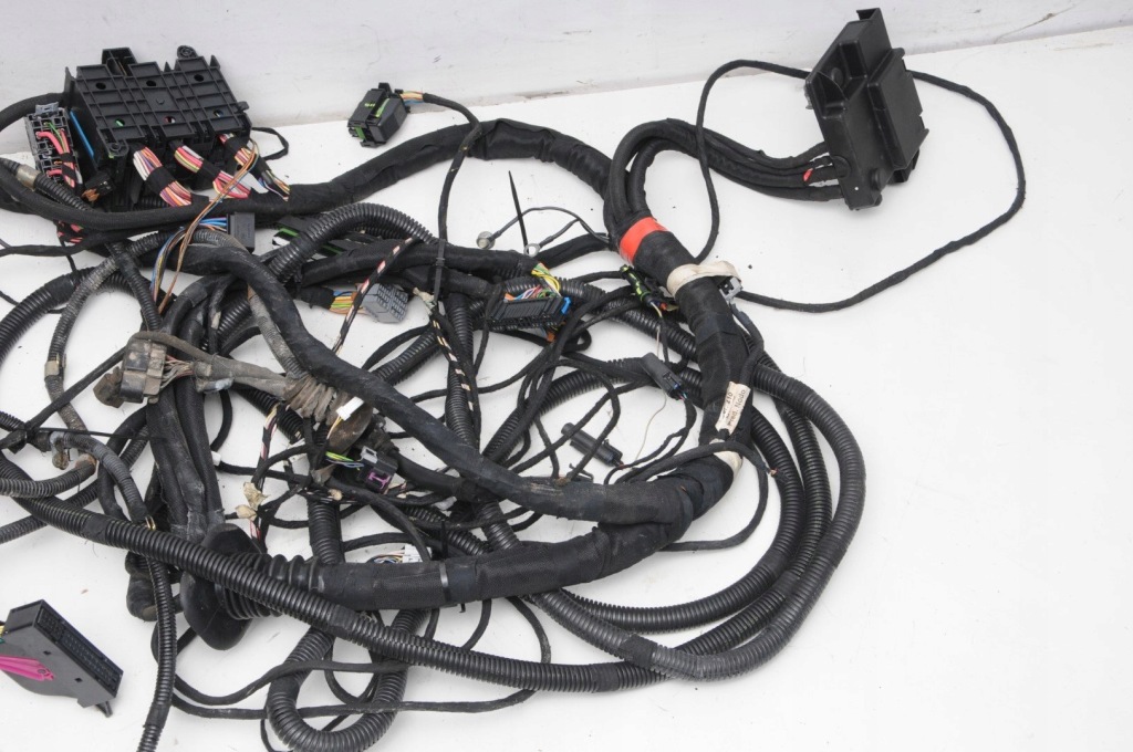 фото №12, Maserati quattroporte v жгут электропроводка багажника