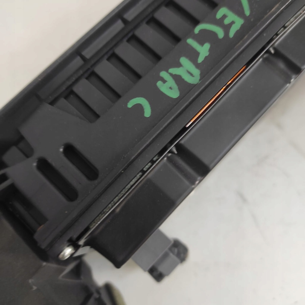 фото №3, Дисплей радіо решітка обдув дисплей opel vectra c 09177133