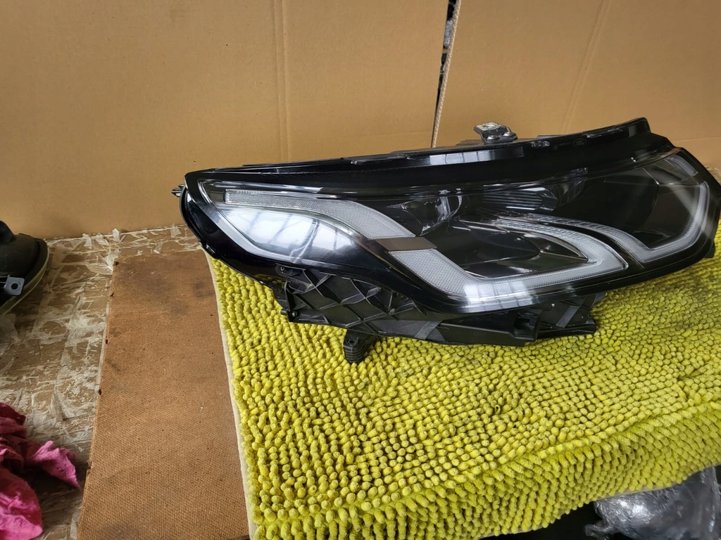 фото №16, Land rover discovery sport lift правая лампа led