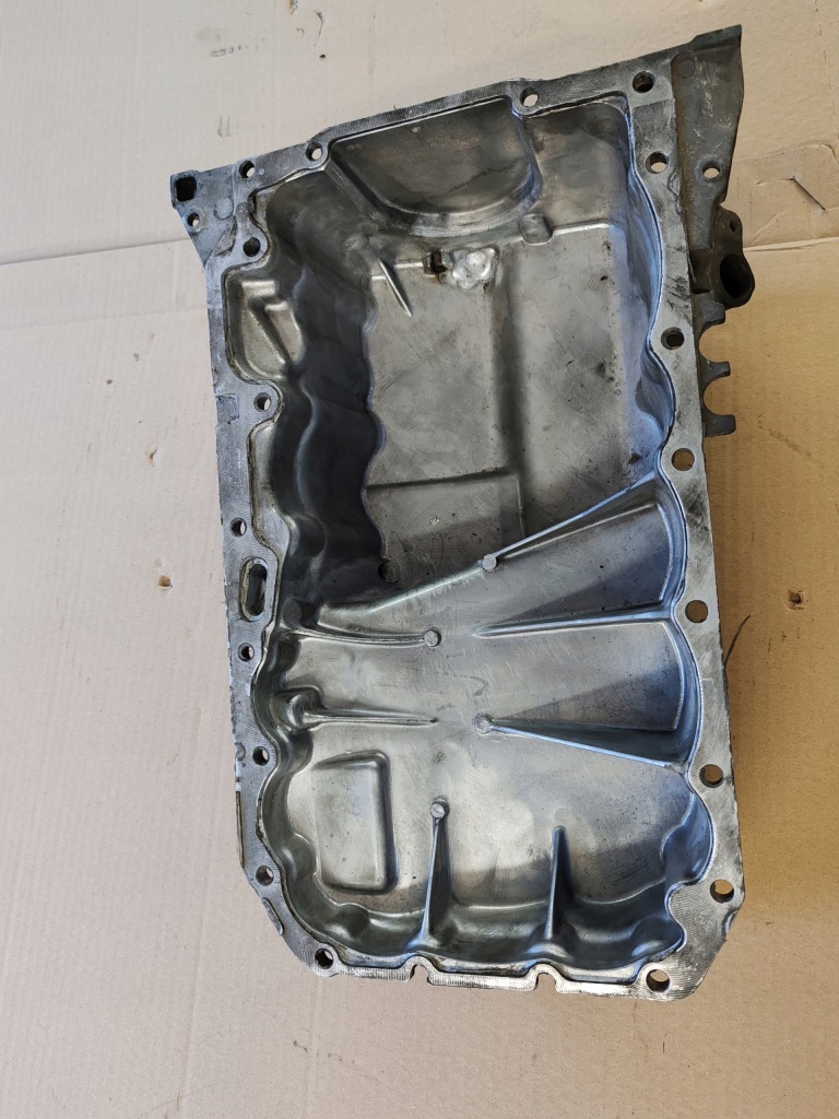 Mini r56 1,6 d поддон масляная 7811592 Доставка