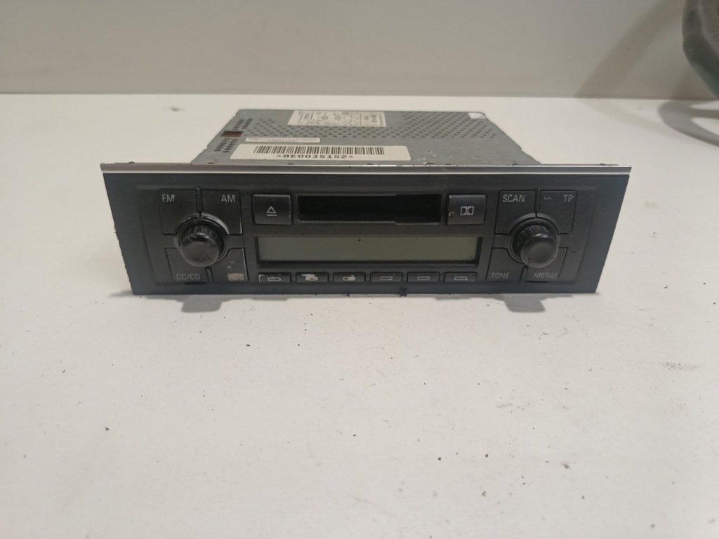 фото №1, Радио проигрыватель chorus 8e0035152 audi a4 b6