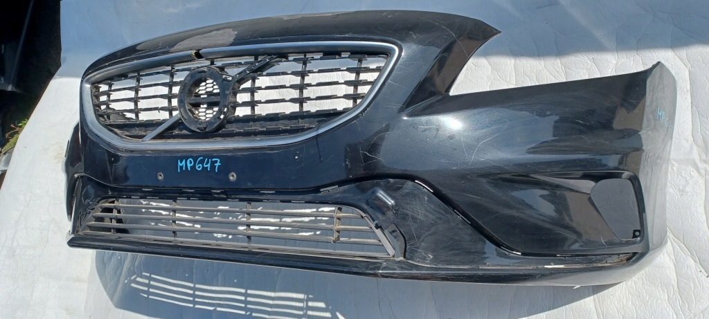 Volvo v40 r-design бампер перед передний Доставка