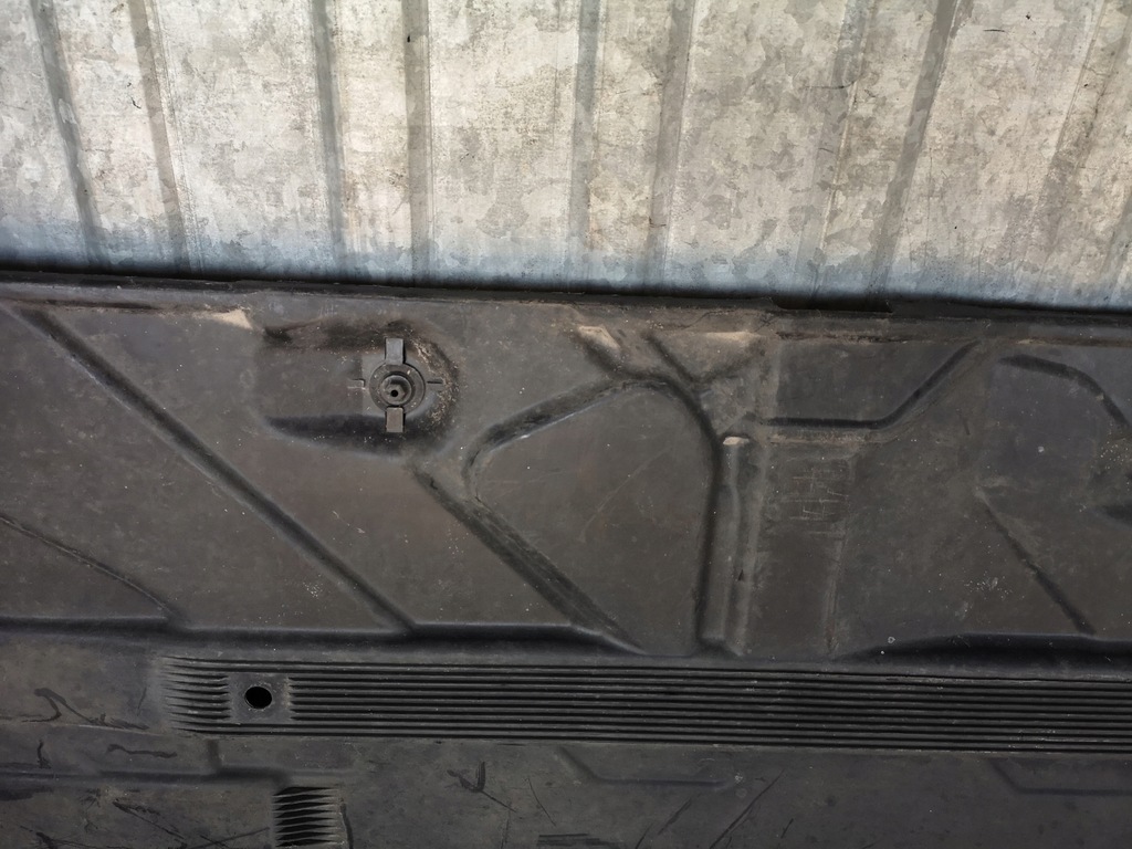 фото №10, Защита подвеска левая mercedes w204 a2046101308