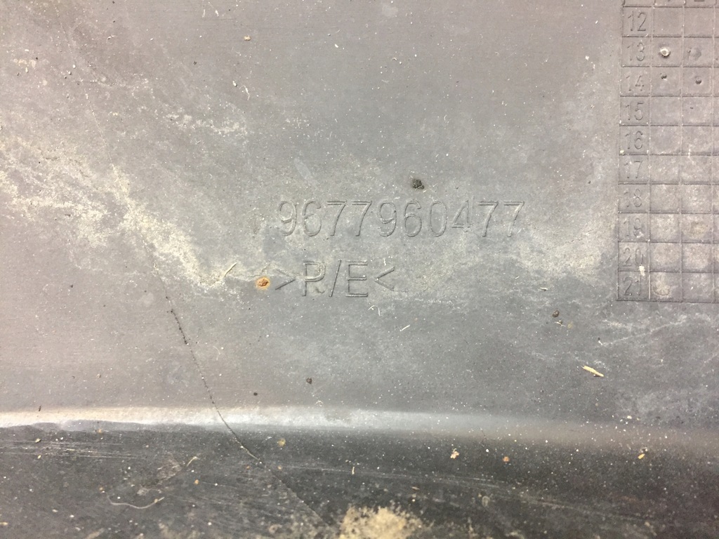 фото №10, Peugeot 308 t9 hb бампер задний 4 x pdc