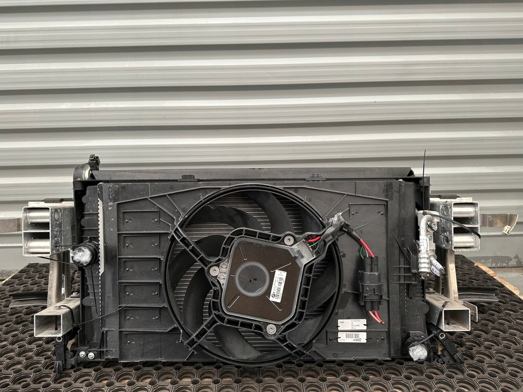 фото №10, Bmw i3 i01 перед капот бампер pas радіатор фари h7