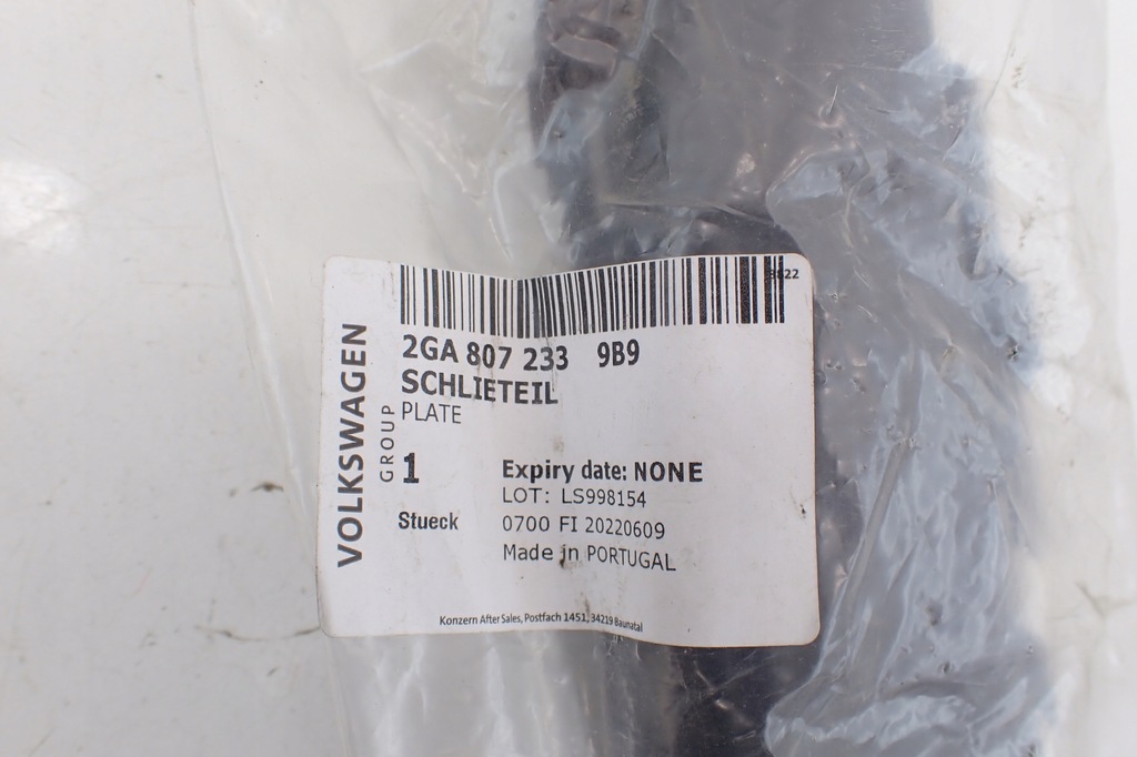 фото №3, Заглушка бампера задняя l/p vw t-roc 17- bez хрома