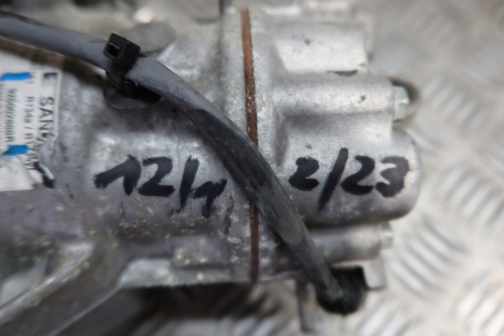 фото №4, Компресор компресор кондиціонера clio v 926002888r