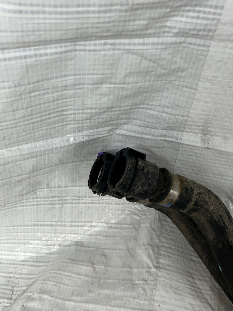 Mercedes gle 167 шланг пабтрубок  труба воды a1675017002 Цена