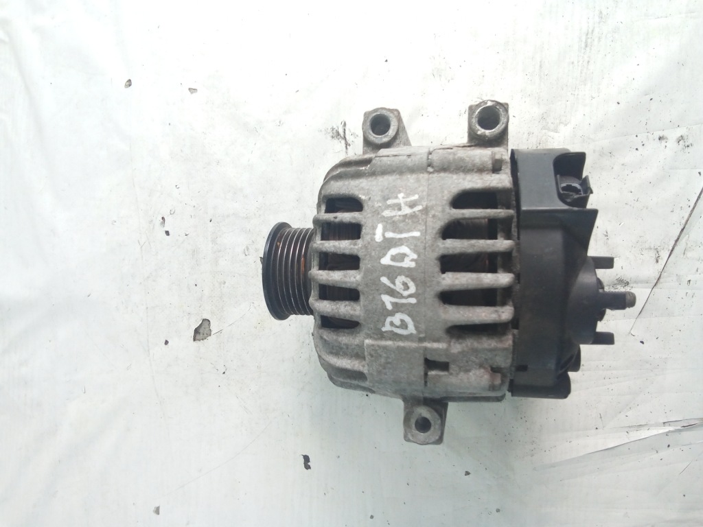 Купити L386 генератор opel insignia b16dth 13586366