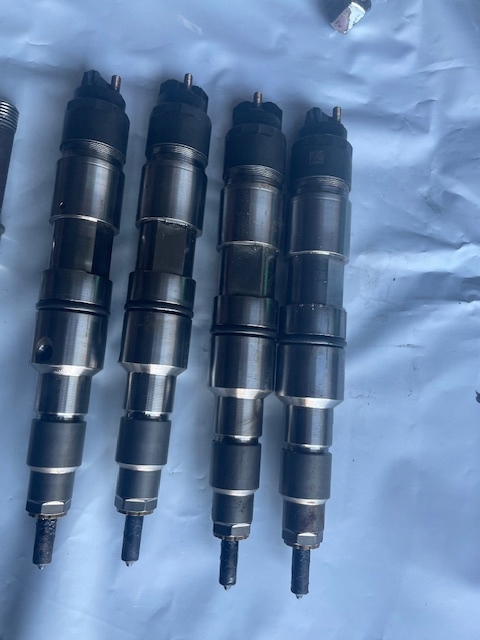 Насос тиску 0445020100,wtryskiwacze молдинг упорскування man tgl e5 d0834 Недорого