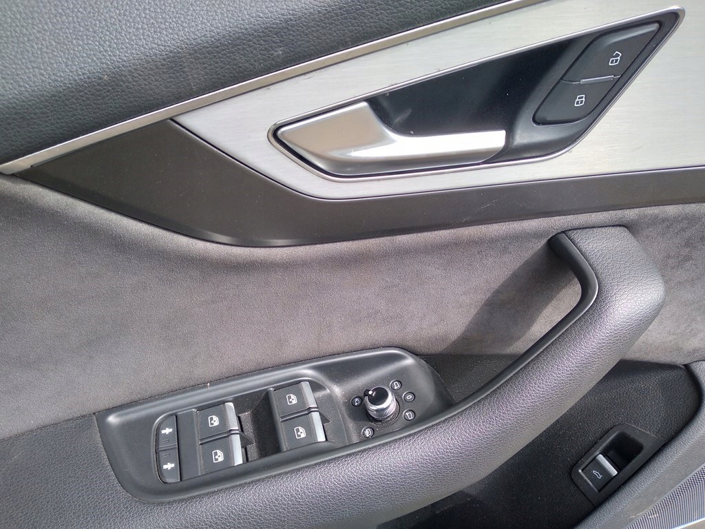 фото №15, Audi q7 4m сидіння заднє сидіння обшивки шкіра alcantara комплект