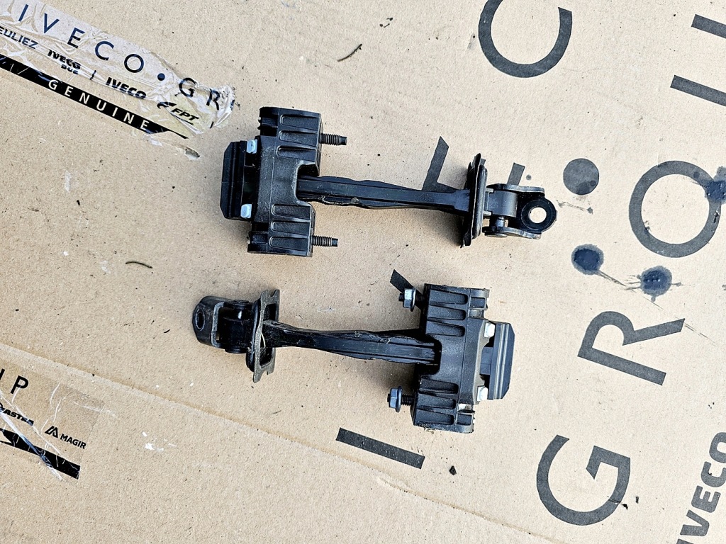 фото №1, Обмежувач обмежувачі двері jumpy expert iii proace vivaro c