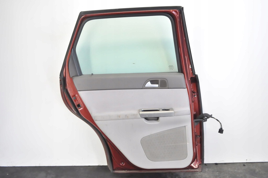 фото №8, Volvo v50 дверь левый задняя задние 478-46 kombi