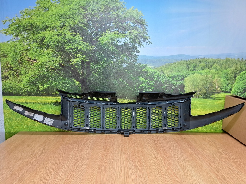 фото №6, Jeep grand cherokee srt8 решётка радиатора org