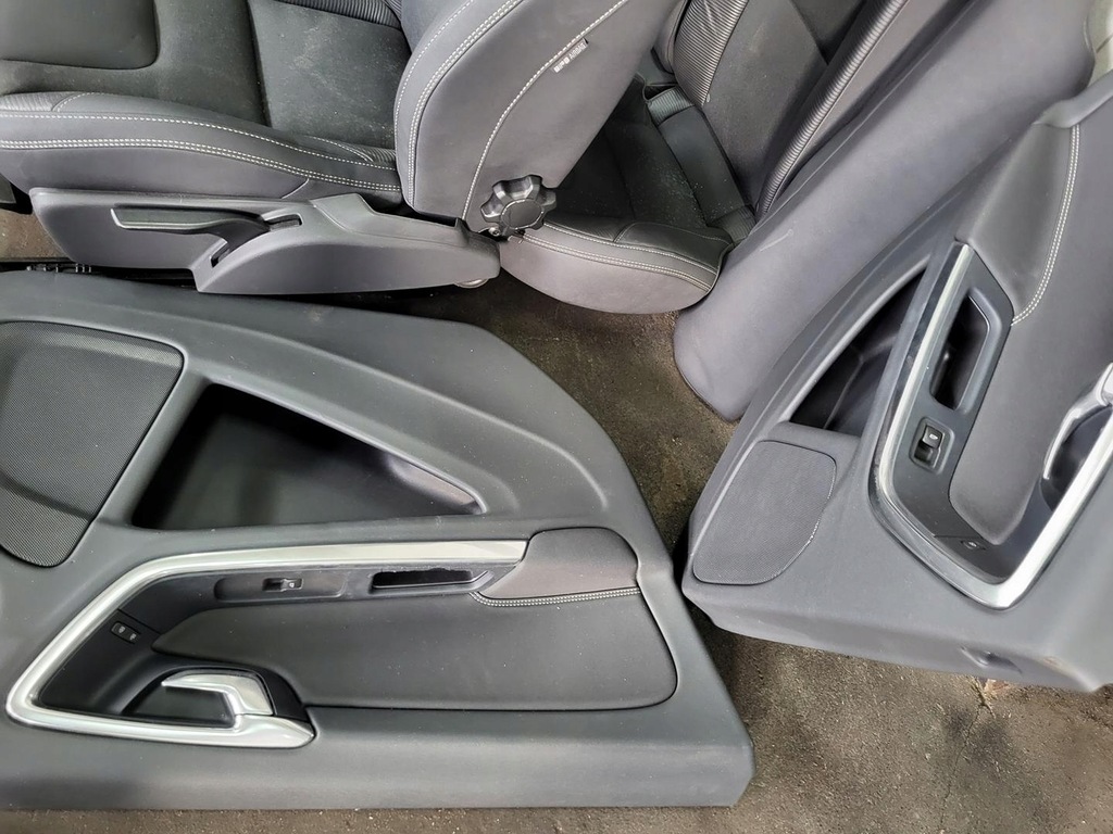 фото №16, Сидіння заднє сидіння обшивка сидіння обшивки оббивка r-design volvo s60 ii uk ang