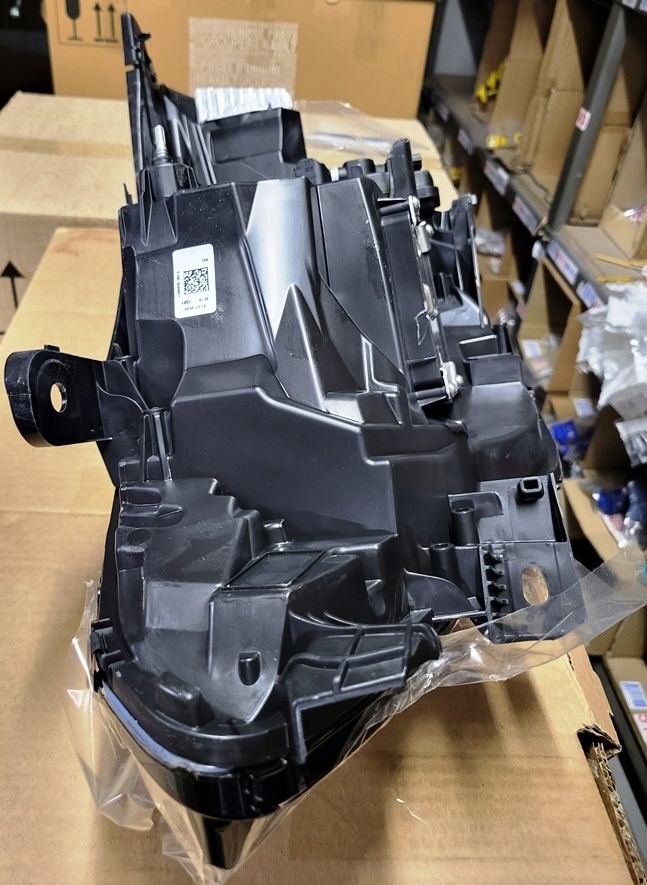 фото №14, Новый оригинальный фара правая сторона renault clio v - 260107933r