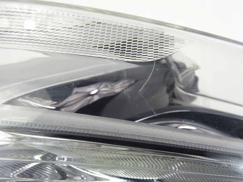 Nissan juke f15 рестайлинг  фара правый  перед led drl 26120bv80a 14- Киев