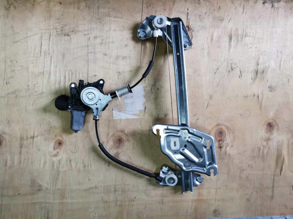 фото №1, Подъемник стекло правый 124 spider mazda mx5 nd 15-